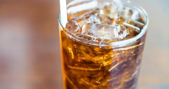 可乐再次被关注！医生发现：糖尿病者喝可乐，不用多久或有5变化