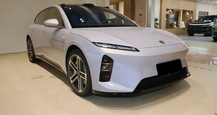 蔚来连发三车，2026款ET5/ET5T/EC6冠军纪念版上市，配备专属标识