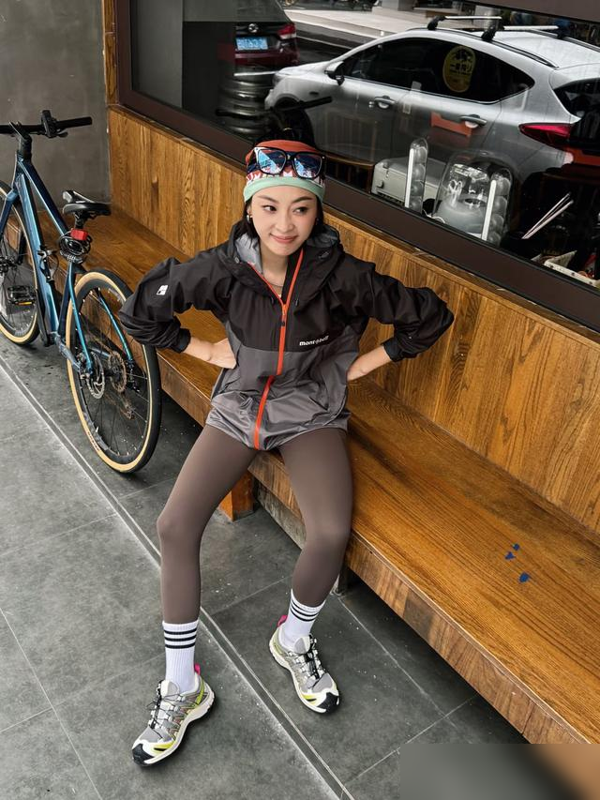 上海街头变天了！中产不穿始祖鸟，改追Montbell三件套？