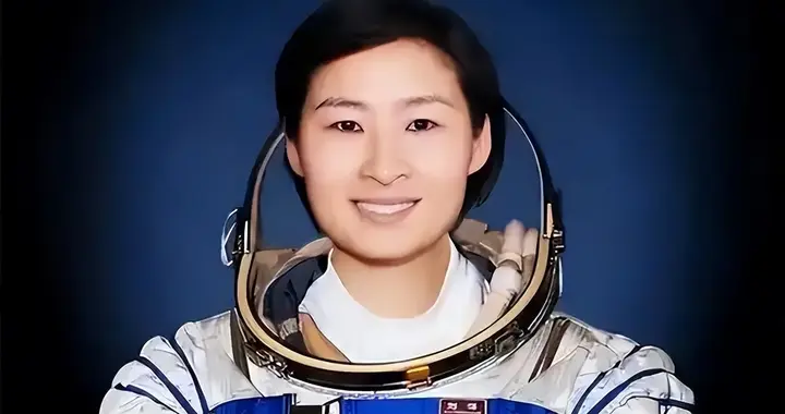 我国首位女航天员刘洋，结婚8年没生子，临行前留下2条“遗言”