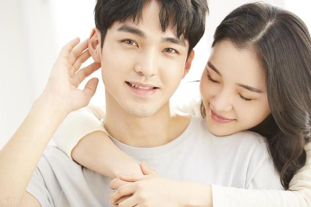 中年女人的“三不主动”，是对你动真情的信号，别后知后觉