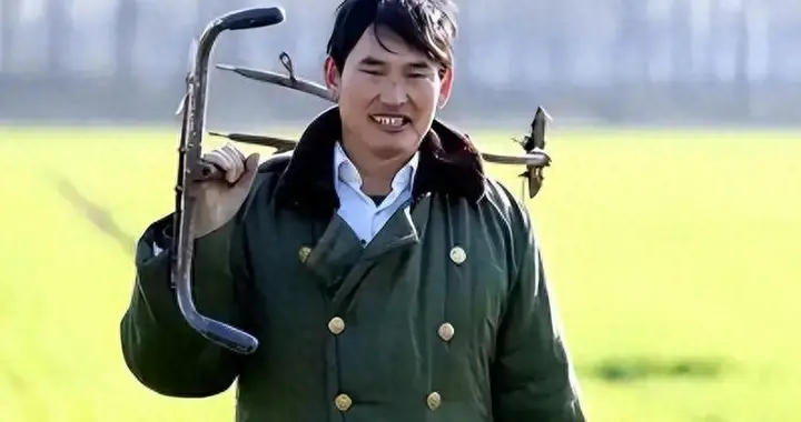 大衣哥称前儿媳受他人言论影响，对陈萌超满意，陈亚男再秀恩爱