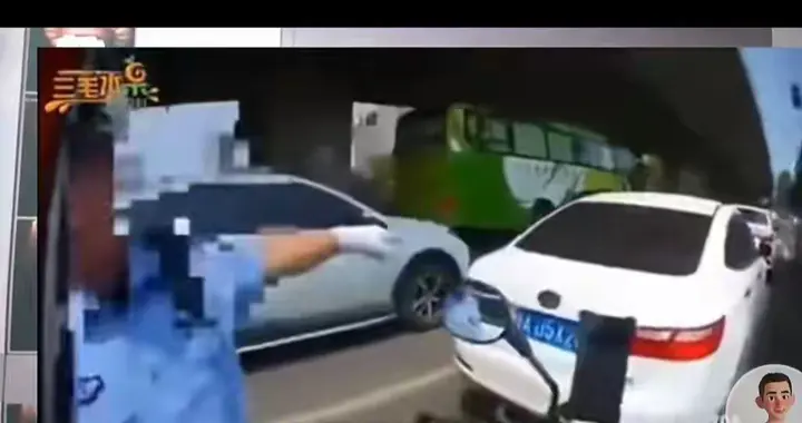 2026年新规下，再走错道直接扣分+全责！摩托车，电摩走什么道？