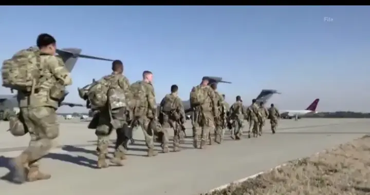 冲突第26天！美军3000空降兵直扑伊朗，特朗普边谈边打玩崩了