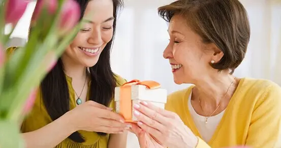 人到中年，不做父母的铠甲，不过度担心孩子，留一点关爱给自己