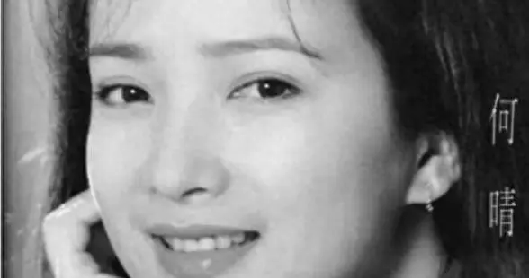 何晴离世不足24小时就被网暴？私生活遭扒烂，网友吵翻：留点体面