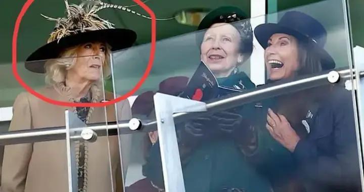 被嫌弃了！卡米拉同框凯特王妃母亲，英国王后真看不起一介平民