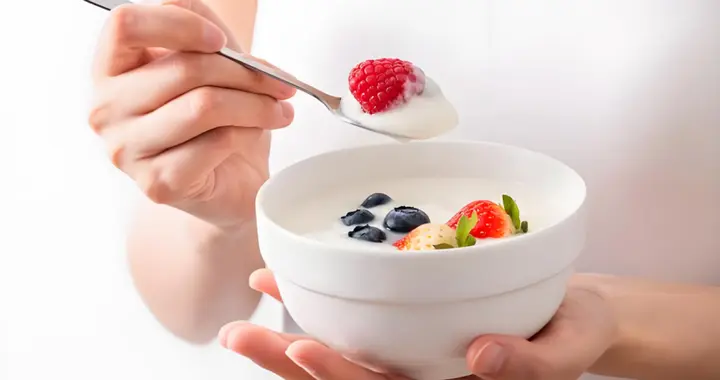 酸奶立大功！JAMA揭示：不止调节肠道，还可降低19%肺癌风险