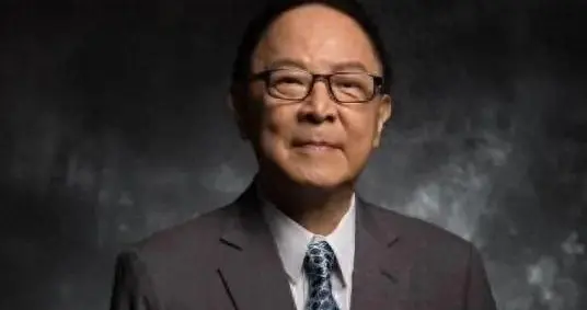 周润发刘德华低头送别，TVB灵魂导师钟景辉离世，为何撑起香港演艺圈底气的竟是他？