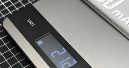 性能将就，续航爆表！新机进场，直接成“行业偏科生”