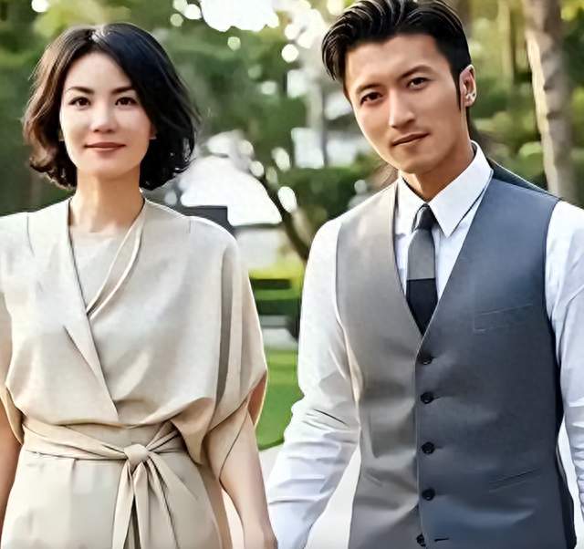 官方发文，高调官宣56岁王菲喜讯，让谢霆锋和整个娱乐圈刮目相看