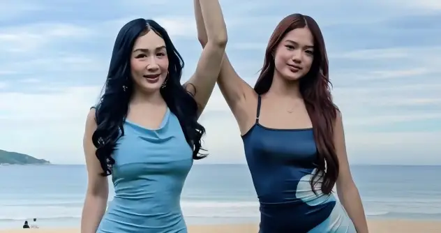 55岁钟丽缇带闺女端午旅游，姐的腰比少女还细，又瘦又美身材太好