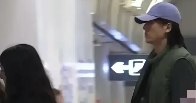 宋宁峰出轨倒赚三百元，Q女士为高露助理，妻子联系媒体曝私密照