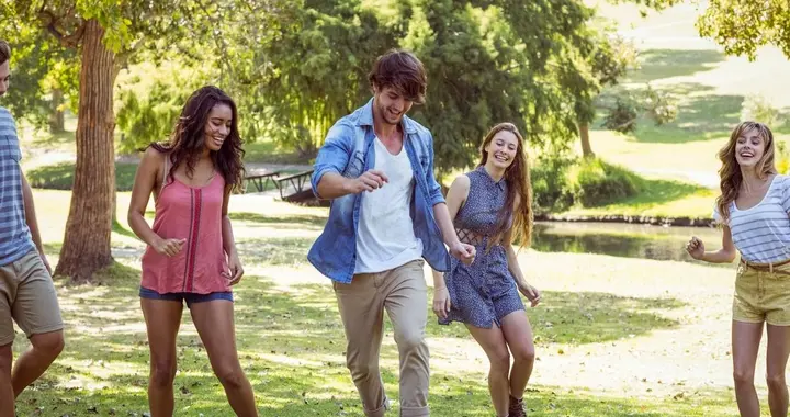 外国网友风评中国科技大爆发：对于大龙，我们只有靠踢足球解气了