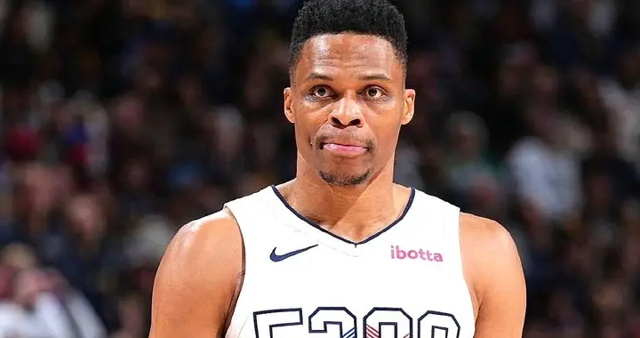 威少VS哈登：无冕双雄的终极较量，谁在历史长河中站得更高？