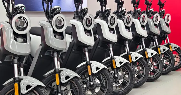 央视怒批电动车解限速！部分租赁电动车被违规解码，车速狂飙至75公里/小...