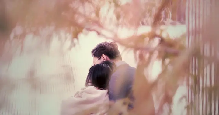 带球跑三年霸总为爱学做爹：第9章 傅少卑微诱哄，浴室强吻求原谅