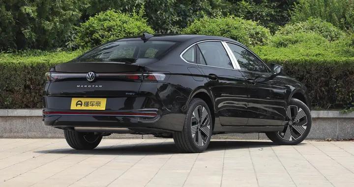 插混B级车又添猛将！162公里纯电续航，200kW+400Nm，真香