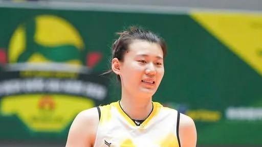 一镜走四方：越南女排联赛又战一轮，来自天