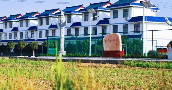 他曾主政赣州，立了条规矩：新农村建设不能把农村变成城市
