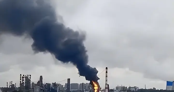 一夜烟火映克里姆林宫：乌克兰无人机部队突然让俄罗斯难以招架