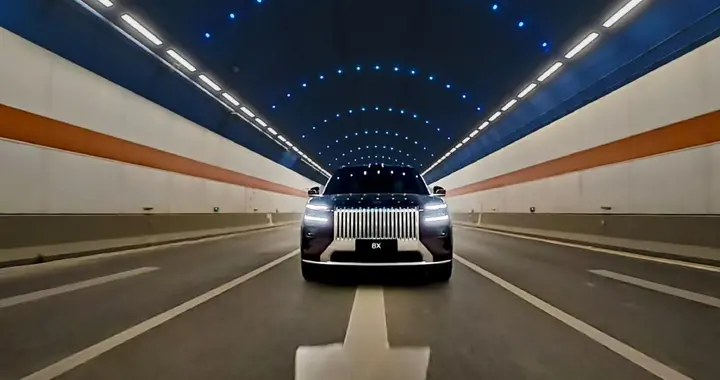 中国铁建与极氪互动，极氪8X“新公路之王”名不虚传！