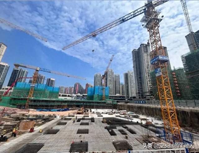 二十年土木人，人到中年，害怕没砖搬