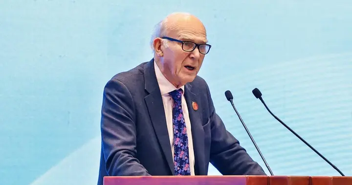 反驳“中国称霸论”，英前大臣点出西方，3个关键“病根”
