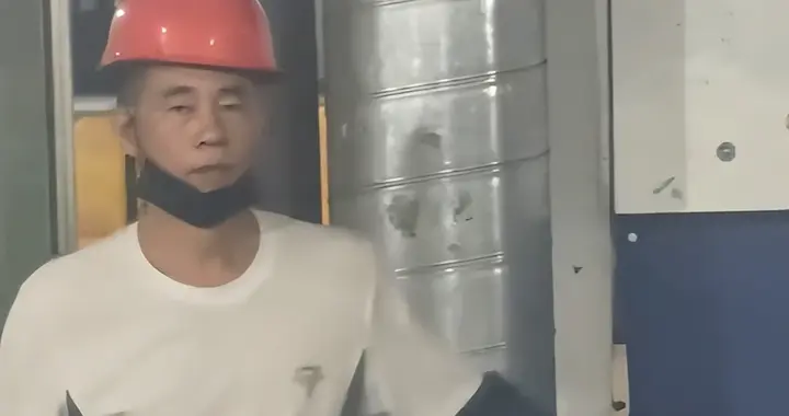 陈小春“弟弟”风波反转！当事人澄清：我不是他弟弟，姓陈是巧合