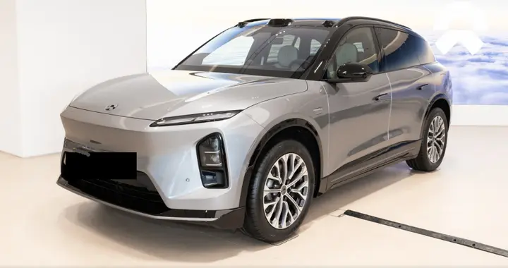 新增纪念版车型，蔚来ES6还是那么靠谱，加入专属铭牌标识