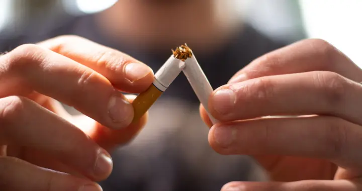 心脏病一支烟都不能抽，医生提醒：过一次瘾，这4个后果承担不起