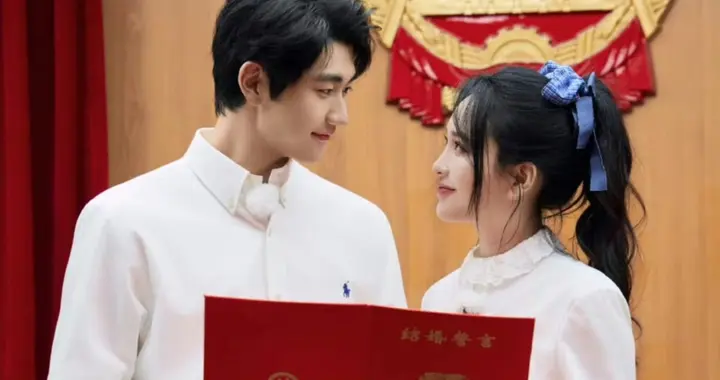 知名歌手官宣领证，俩人相差19岁，网友：年龄从来都不是问题