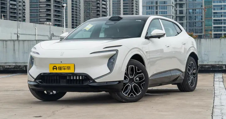 货比货得扔？阿维塔07与智己LS6该选谁？