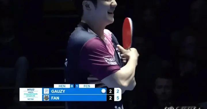 樊振东在欧冠1/4赛上巴奥庆祝动作再现！更与小弗队长一起“Siu”