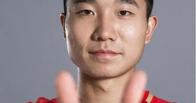 足校队球员中冠大名单出炉，老中青三代同堂，喜忧参半