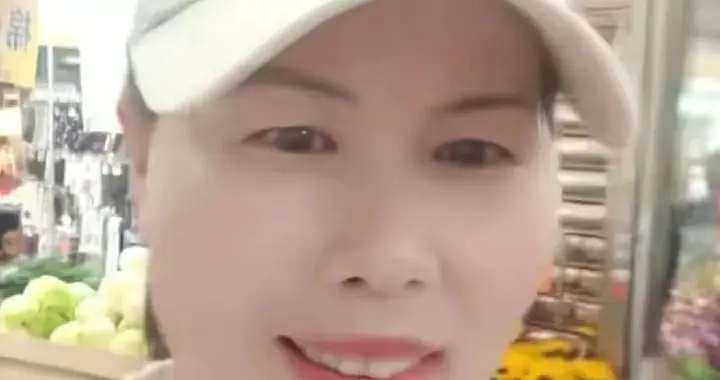 小杨阿姨跟筱梅妈去买菜，暗戳戳对比引，一家子小心思全暴露