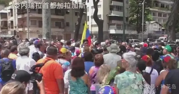 市场与公平的边界：极端制度的代价与平衡智慧