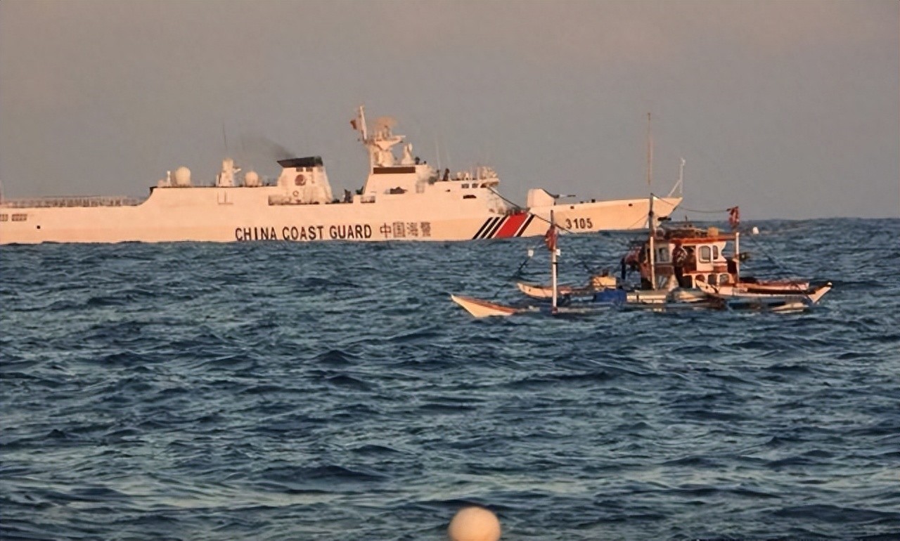 中方已做好最坏打算！黄岩岛发生激烈对峙，美媒：轰6和055都到了