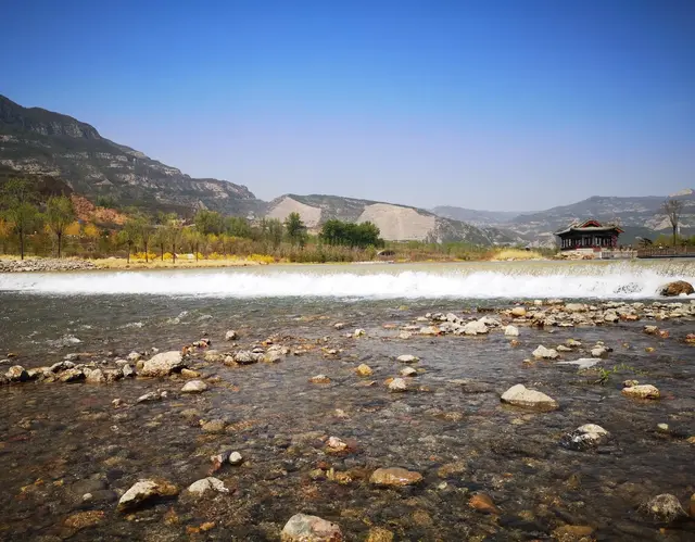 坚持练瑜伽的人，为什么都变得越来越好看了？