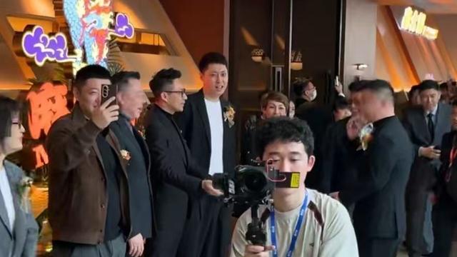 被风吹跑的花花：哈尔滨哈西万达内的麻六记