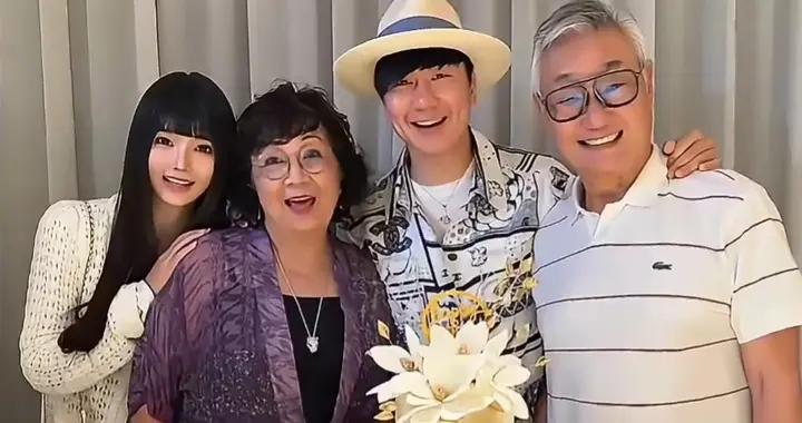 陶晶莹早窥端倪！林俊杰与七七的恋情，她藏了满屏默契