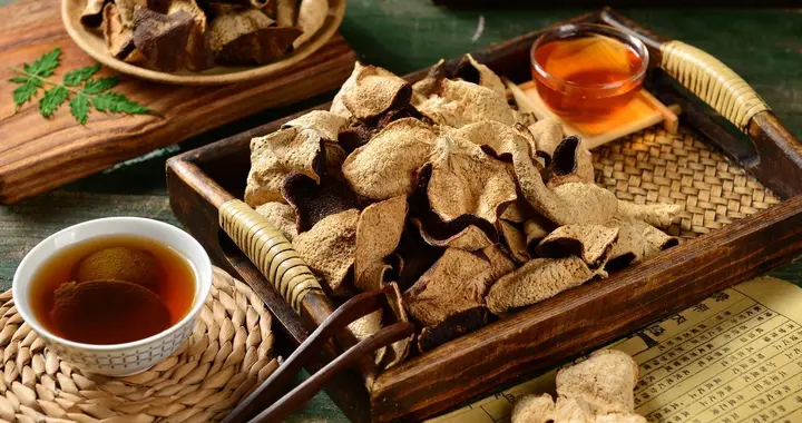 简单有效！学肝病医生，杯中常泡这3物，肝脏健康有保障