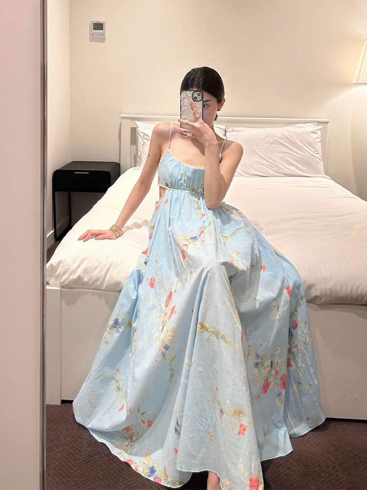 独特漂亮绝美气质高级感连衣裙女2025年夏季新款今年流行爆款裙子