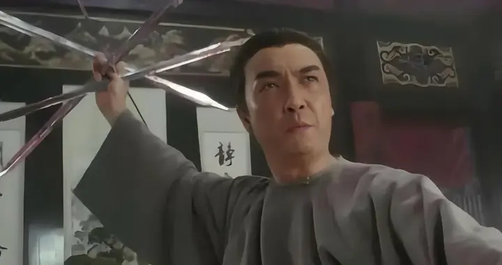 他是鹿鼎记中唯一的大侠，武功仅次袁承志、洪安通、九难、归辛树
