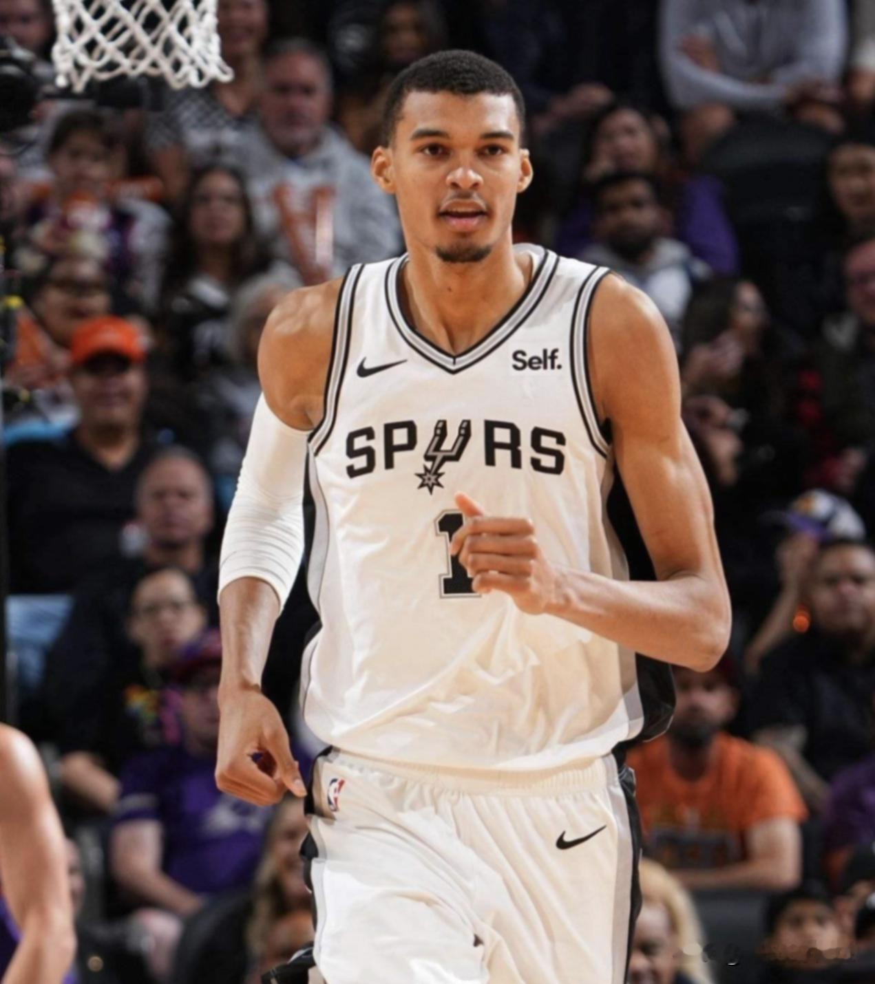 现役NBA十大顶级新星！未来5-10年属于他们的！你都看好谁？   1...