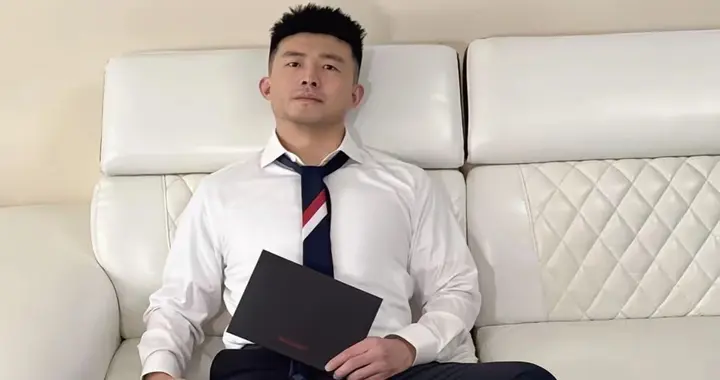 与帅哥哥的小温情（一）