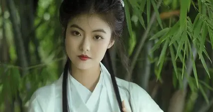 沂州少女柳飞燕的绝世容颜与未婚之谜