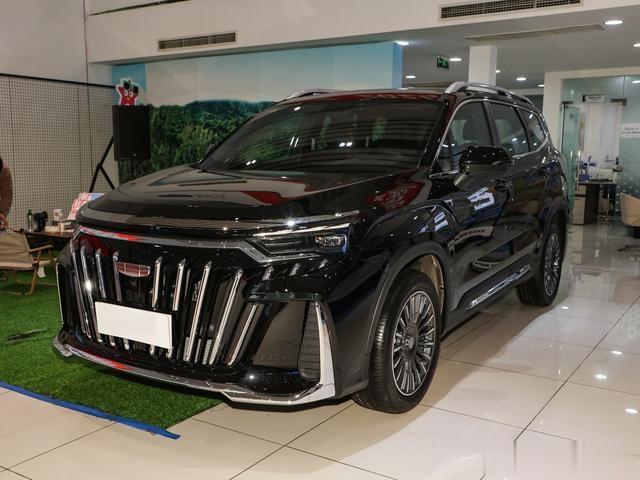 11万想买中型SUV，可以认准这款，2.0T有218马力，外观气场很足