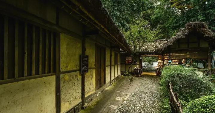 捷报传来，为何杜甫赋诗一首名为《恨别》