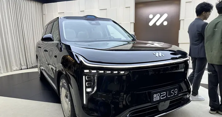 前所未有：32.28万起售的智己LS9，连地暖和淋浴都给你配齐了